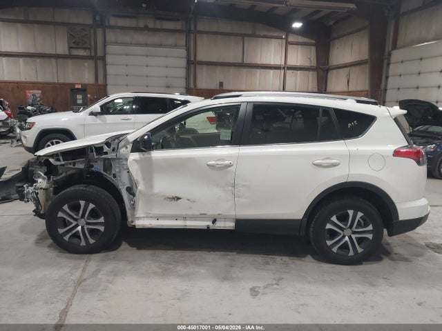 Aukcja sprzedaży 2017 Toyota Rav4 Le, vin: JTMZFREV2HJ105787, numer aukcji: 45017001