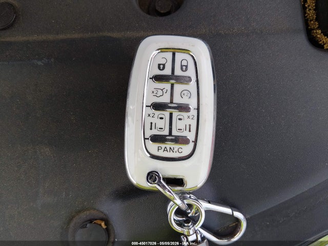45017026 :رقم المزاد ، 2C4RC1EG3JR144126 vin ، 2018 Chrysler Pacifica Touring L Plus مزاد بيع