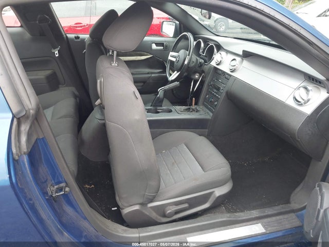 2007 Ford Mustang Gt Deluxe/gt Premium მანქანა იყიდება აუქციონზე, vin: 1ZVHT82H475260276, აუქციონის ნომერი: 45017027
