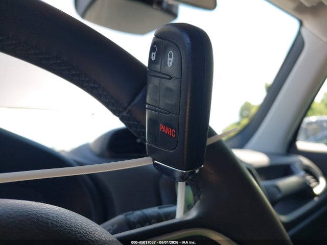 45017037 :رقم المزاد ، ZACCJABHXJPH14040 vin ، 2018 Jeep Renegade Latitude Fwd مزاد بيع