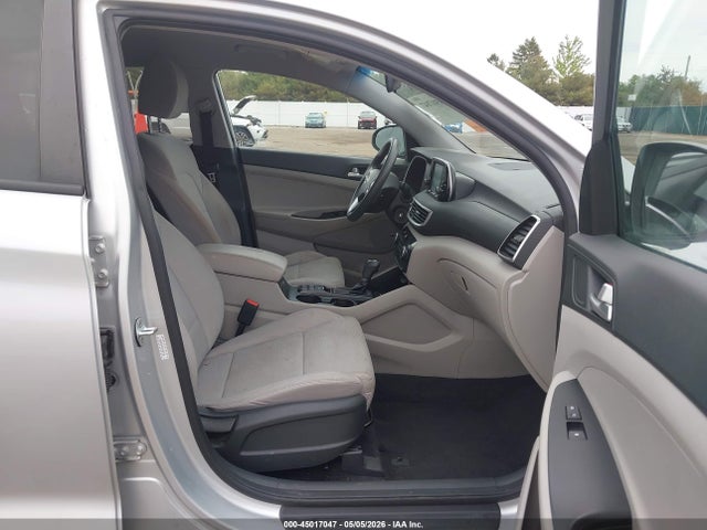 2019 Hyundai Tucson Se მანქანა იყიდება აუქციონზე, vin: KM8J2CA43KU865120, აუქციონის ნომერი: 45017047