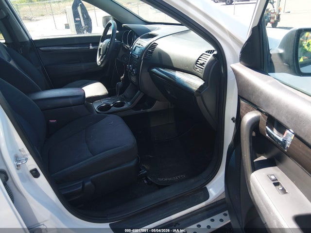 Продаж на аукціоні авто 2011 Kia Sorento Lx, vin: 5XYKTDA16BG177941, номер лоту: 45017051