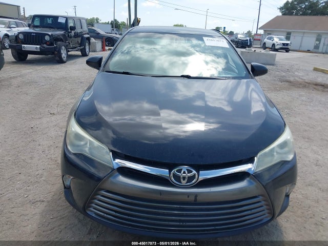 2015 Toyota Camry Le მანქანა იყიდება აუქციონზე, vin: 4T1BF1FK4FU041105, აუქციონის ნომერი: 45017073