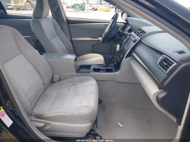 2015 Toyota Camry Le მანქანა იყიდება აუქციონზე, vin: 4T1BF1FK4FU041105, აუქციონის ნომერი: 45017073