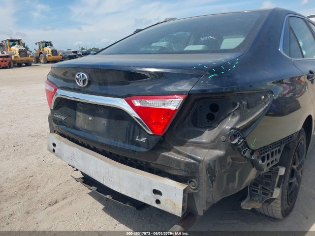 2015 Toyota Camry Le მანქანა იყიდება აუქციონზე, vin: 4T1BF1FK4FU041105, აუქციონის ნომერი: 45017073