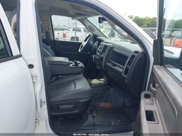 2018 Ram 1500 Tradesman  4x4 5'7 Box მანქანა იყიდება აუქციონზე, vin: 3C6RR7KT9JG252556, აუქციონის ნომერი: 45017087
