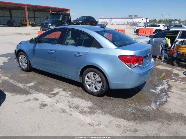 45017121 :رقم المزاد ، 1G1PC5SH6C7278895 vin ، 2012 Chevrolet Cruze Ls مزاد بيع