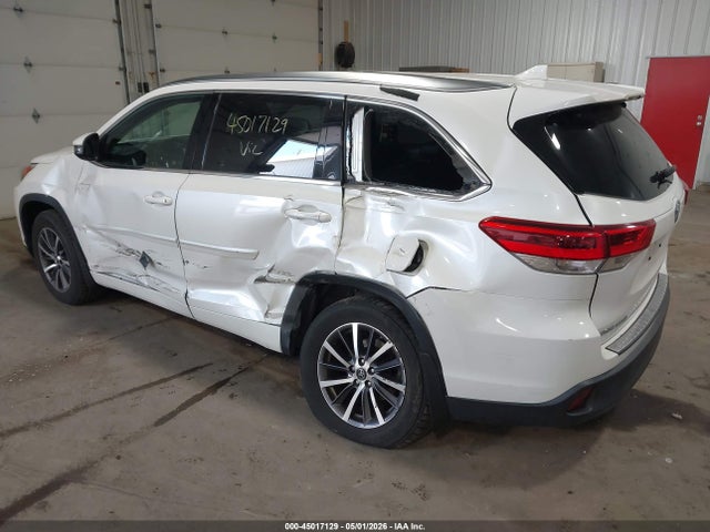 Aukcja sprzedaży 2018 Toyota Highlander Xle, vin: 5TDJZRFHXJS493146, numer aukcji: 45017129