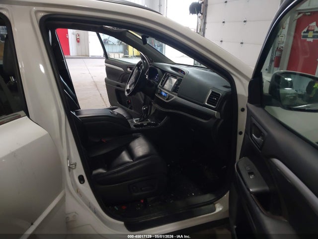 Aukcja sprzedaży 2018 Toyota Highlander Xle, vin: 5TDJZRFHXJS493146, numer aukcji: 45017129
