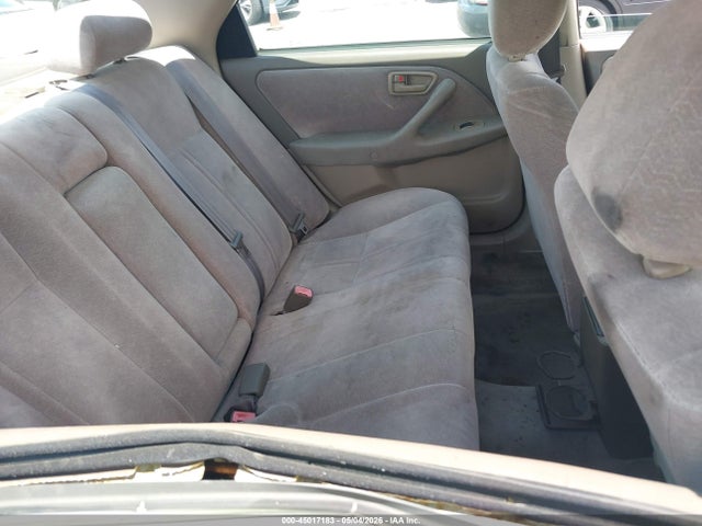 1998 Toyota Camry Le მანქანა იყიდება აუქციონზე, vin: JT2BG22K0W0260883, აუქციონის ნომერი: 45017183