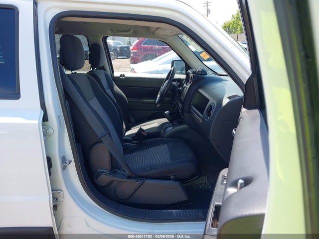 45017192 :رقم المزاد ، 1C4NJRFB9ED713933 vin ، 2014 Jeep Patriot Latitude مزاد بيع