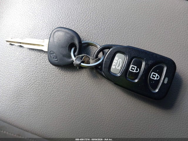 2017 Hyundai Elantra Se მანქანა იყიდება აუქციონზე, vin: KMHD84LF7HU381606, აუქციონის ნომერი: 45017216