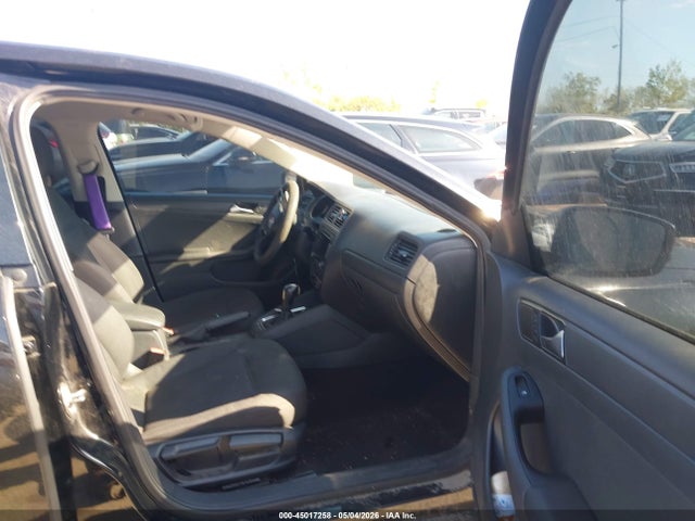 Продаж на аукціоні авто 2015 Volkswagen Jetta 2.0l S, vin: 3VW2K7AJ1FM300734, номер лоту: 45017258