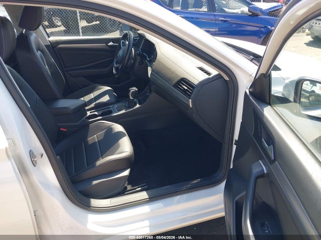 Продажа на аукционе авто 2022 Volkswagen Jetta 1.5t Se, vin: 3VWEM7BU3NM017248, номер лота: 45017260