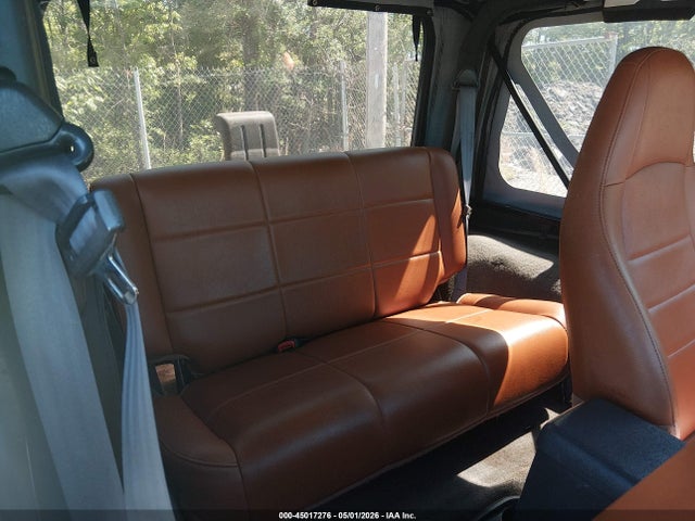 45017276 :رقم المزاد ، 1J4FA39S22P758455 vin ، 2002 Jeep Wrangler X مزاد بيع