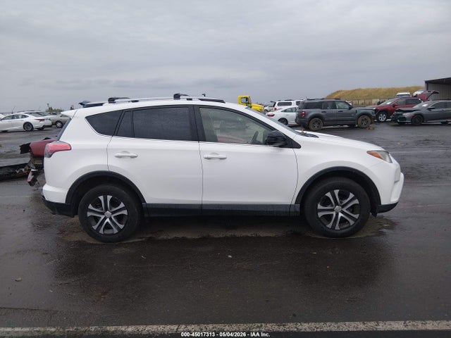 45017313 :رقم المزاد ، JTMBFREV7JJ186289 vin ، 2018 Toyota Rav4 Le مزاد بيع