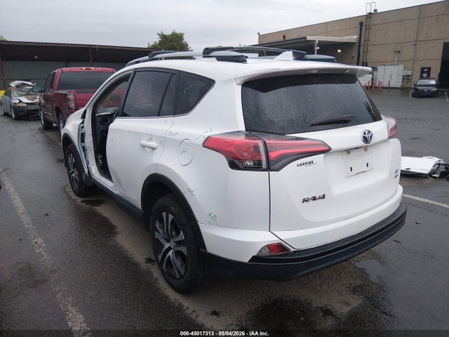 45017313 :رقم المزاد ، JTMBFREV7JJ186289 vin ، 2018 Toyota Rav4 Le مزاد بيع