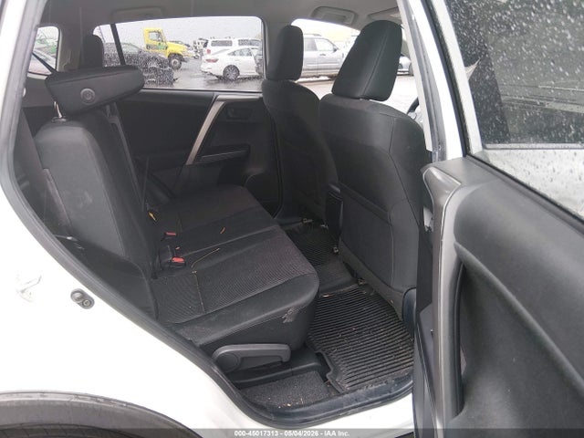 45017313 :رقم المزاد ، JTMBFREV7JJ186289 vin ، 2018 Toyota Rav4 Le مزاد بيع