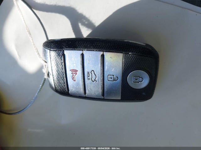 Продаж на аукціоні авто 2016 Kia Optima Ex, vin: 5XXGU4L30GG045772, номер лоту: 45017339