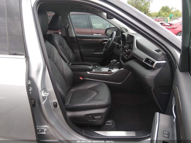 Aukcja sprzedaży 2023 Toyota Highlander Platinum, vin: 5TDKDRBH6PS004405, numer aukcji: 45017359