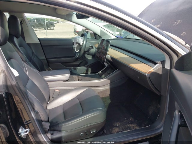 Tesla Model 3 Long Range/mid Range 2018 5YJ3E1EAXJF005912 Image 5