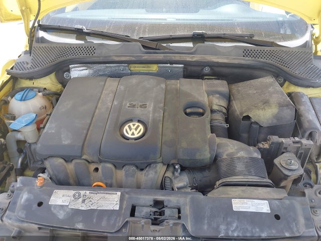 45017378 :رقم المزاد ، 3VWJX7AT9DM647028 vin ، 2013 Volkswagen Beetle 2.5l مزاد بيع