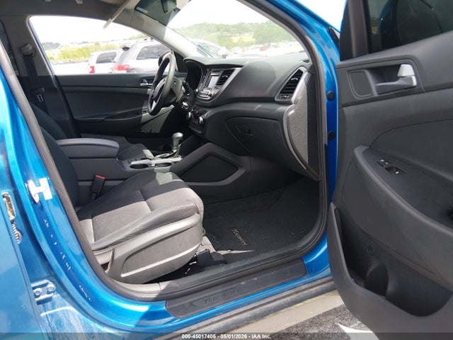 45017405 :رقم المزاد ، KM8J3CA4XHU437017 vin ، 2017 Hyundai Tucson Se مزاد بيع