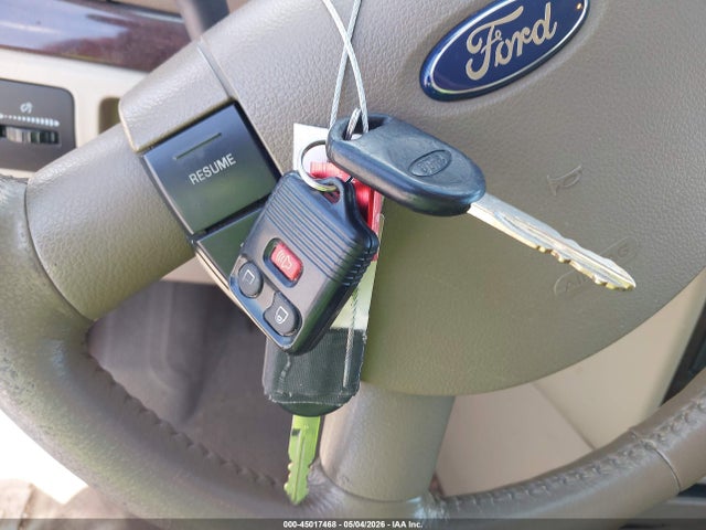 45017468 :رقم المزاد ، 2FMZA522X6BA10862 vin ، 2006 Ford Freestar Sel مزاد بيع
