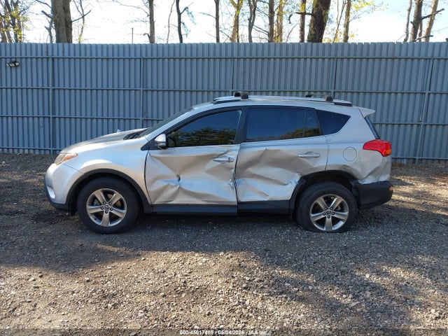 45017485 :رقم المزاد ، JTMRFREV7FD165950 vin ، 2015 Toyota Rav4 Xle مزاد بيع