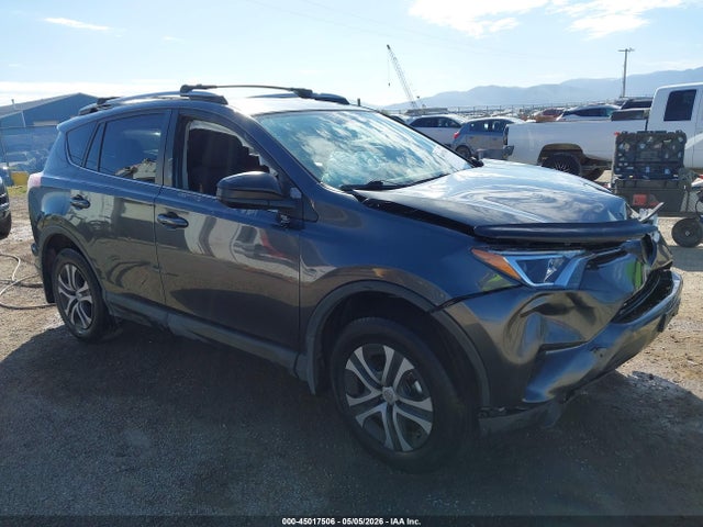 Toyota RAV4 LE 2016 JTMBFREV9GD185670 Image 1