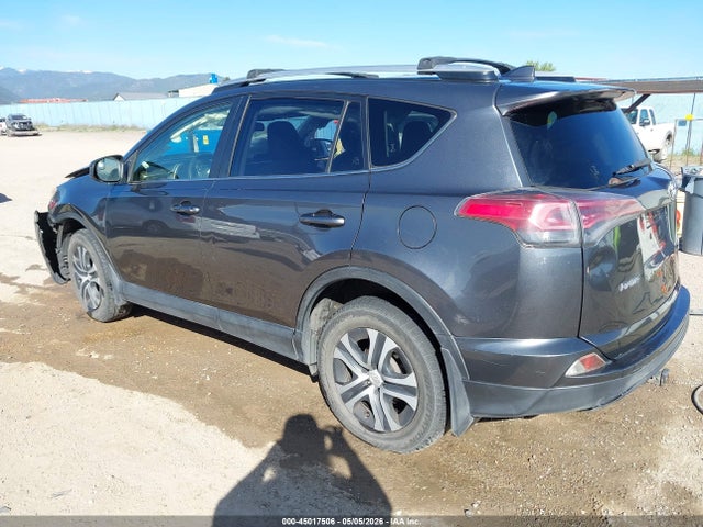 Toyota RAV4 LE 2016 JTMBFREV9GD185670 Image 3