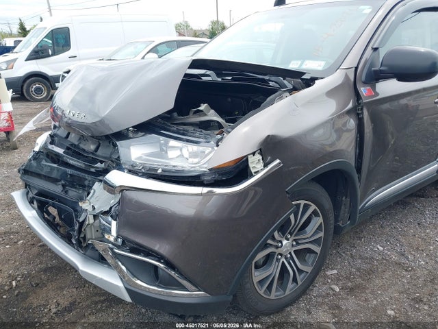 Продажа на аукционе авто 2017 Mitsubishi Outlander Es, vin: JA4AZ2A38HZ068398, номер лота: 45017521