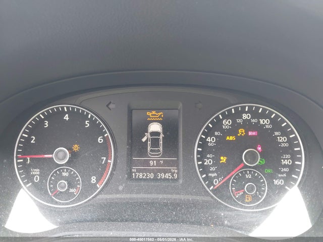 2015 Volkswagen Passat 1.8t Se მანქანა იყიდება აუქციონზე, vin: 1VWBS7A3XFC004078, აუქციონის ნომერი: 45017582