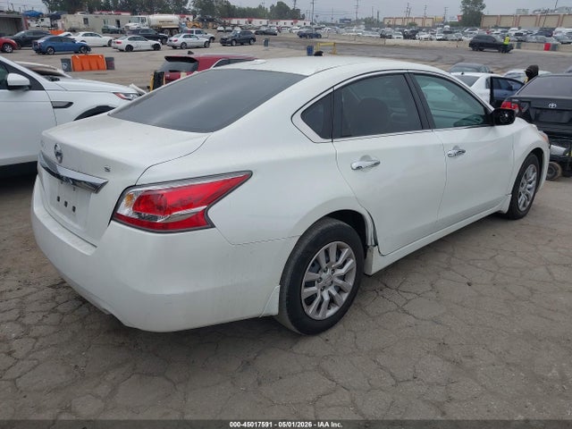 Nissan Altima 2.5 S 2015 1N4AL3AP1FN350652 Image 4
