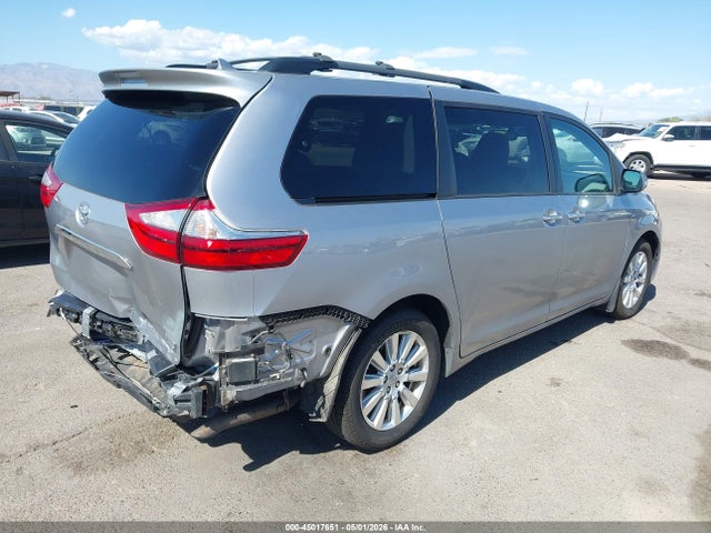 5TDDZ3DC2HS149970 Toyota Sienna Limited 7 Passenger