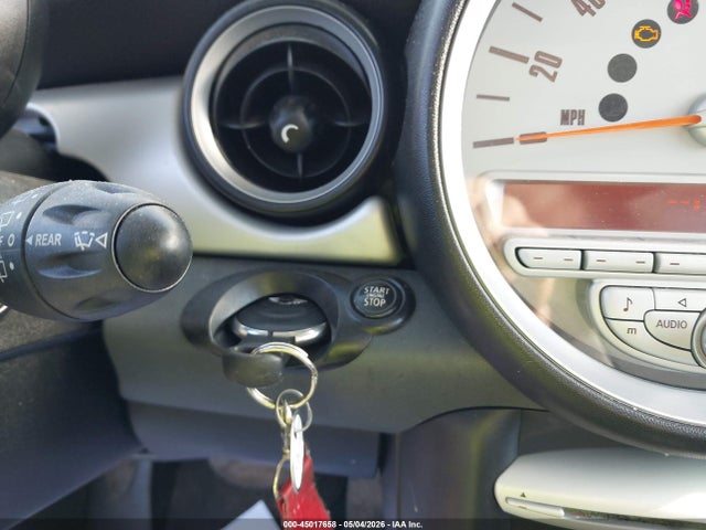 Продажа на аукционе авто 2009 Mini Cooper, vin: WMWMF33579TW75149, номер лота: 45017658