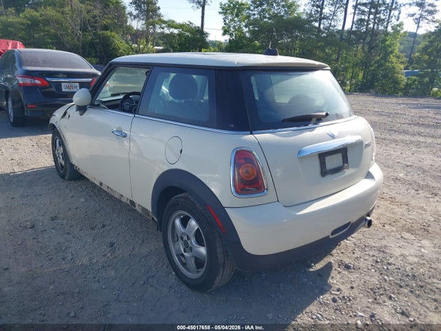 Продажа на аукционе авто 2009 Mini Cooper, vin: WMWMF33579TW75149, номер лота: 45017658