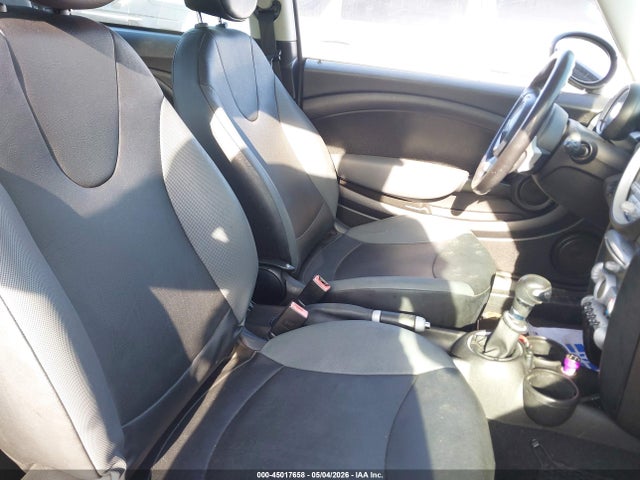 Продажа на аукционе авто 2009 Mini Cooper, vin: WMWMF33579TW75149, номер лота: 45017658