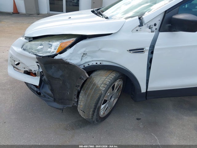 45017665 :رقم المزاد ، 1FMCU0F70GUB66829 vin ، 2016 Ford Escape S مزاد بيع