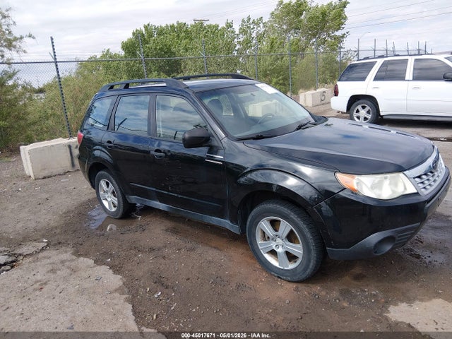 45017671 :رقم المزاد ، JF2SHBBC2CH427417 vin ، 2012 Subaru Forester 2.5x مزاد بيع