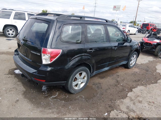 45017671 :رقم المزاد ، JF2SHBBC2CH427417 vin ، 2012 Subaru Forester 2.5x مزاد بيع