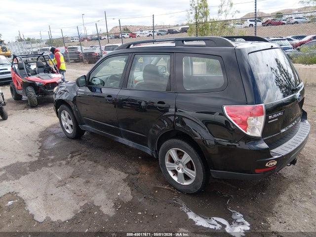45017671 :رقم المزاد ، JF2SHBBC2CH427417 vin ، 2012 Subaru Forester 2.5x مزاد بيع