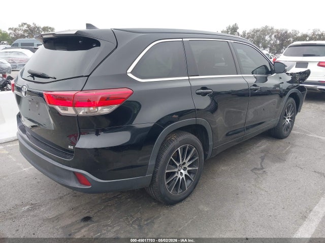 2017 Toyota Highlander Se მანქანა იყიდება აუქციონზე, vin: 5TDKZRFH4HS211677, აუქციონის ნომერი: 45017703