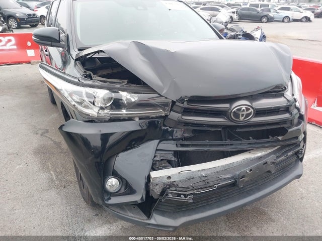 2017 Toyota Highlander Se მანქანა იყიდება აუქციონზე, vin: 5TDKZRFH4HS211677, აუქციონის ნომერი: 45017703