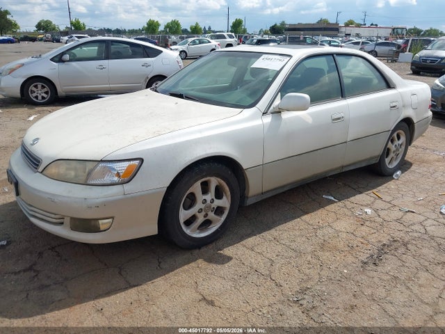 45017792 :رقم المزاد ، JT8BF28G210303141 vin ، 2001 Lexus Es 300 مزاد بيع