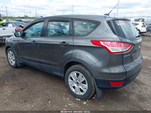 Продажа на аукционе авто 2015 Ford Escape S, vin: 1FMCU0F74FUB26591, номер лота: 45017818