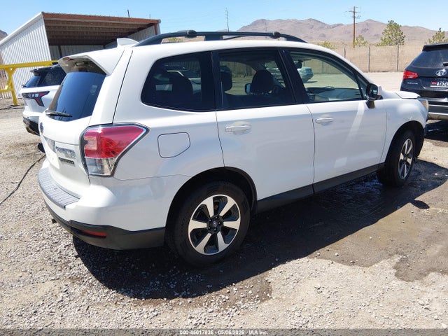 Subaru Forester 2.5i Premium 2017 JF2SJAECXHH410821 Image 4