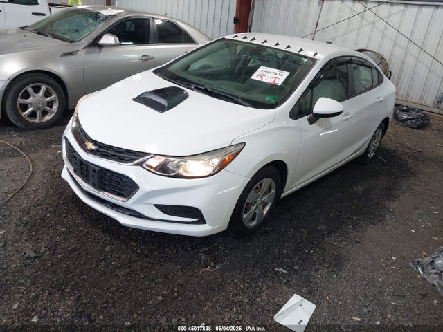45017838 :رقم المزاد ، 1G1BC5SM7H7207087 vin ، 2017 Chevrolet Cruze Ls Auto مزاد بيع
