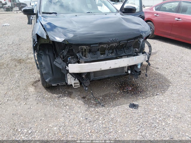 2020 Jeep Cherokee Altitude Fwd მანქანა იყიდება აუქციონზე, vin: 1C4PJLLB1LD527987, აუქციონის ნომერი: 45017842