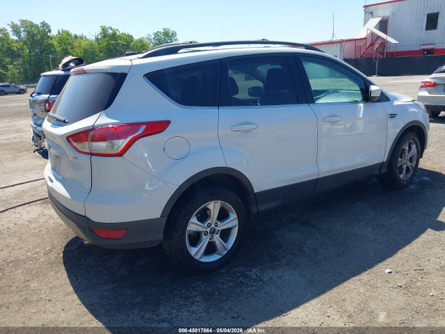 45017864 :رقم المزاد ، 1FMCU0G73FUB89440 vin ، 2015 Ford Escape Se مزاد بيع